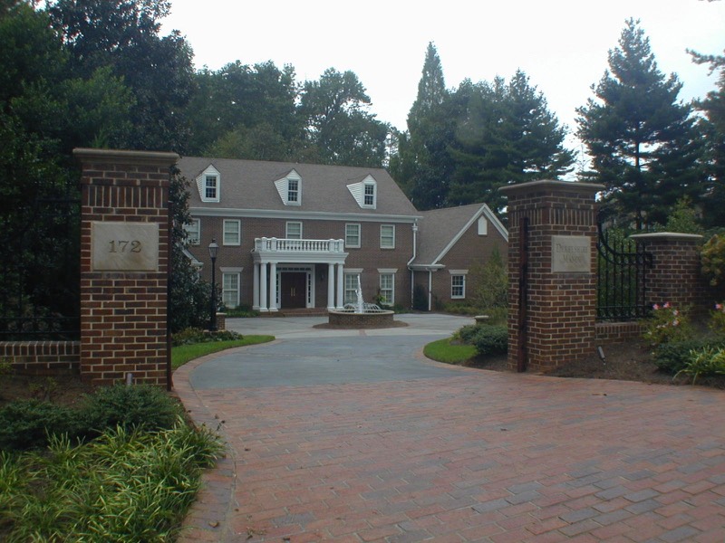 Estate entrance walls gate brick